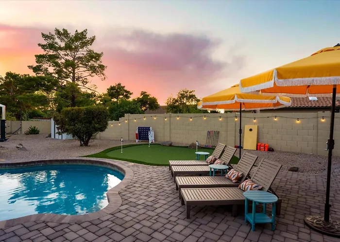 Holiday home Pickleball & Mini Golf Karaoke Game