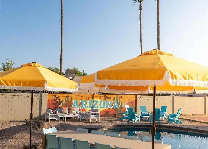 Pickleball & Mini Golf Karaoke Game * Glendale