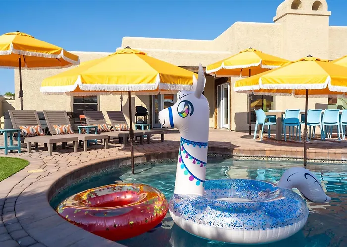 Pickleball & Mini Golf Karaoke Game Holiday home *