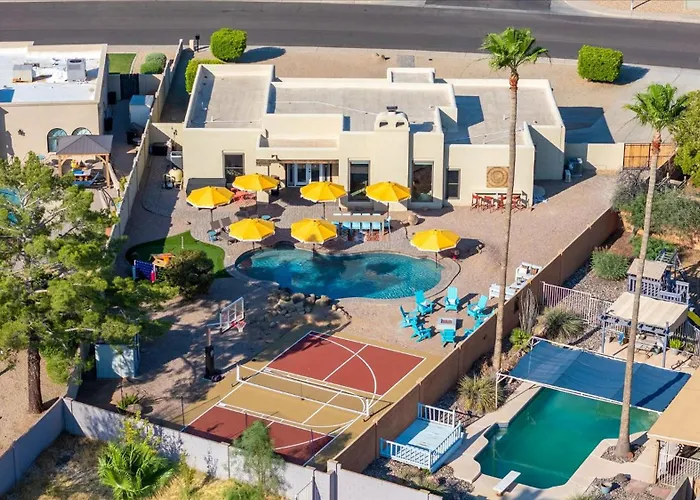 Pickleball & Mini Golf Karaoke Game Holiday home